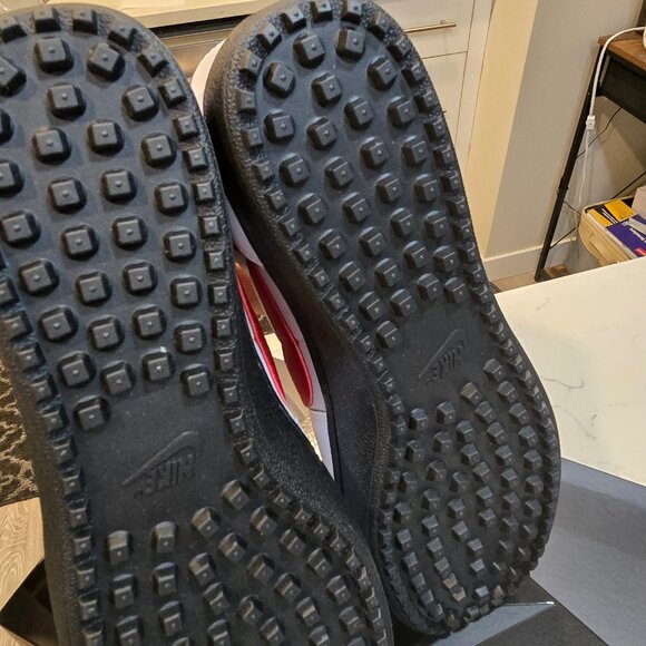 Nike Field General 82 SP White Varsity Red FQ8762 100 Mens Size 10 Shoes Sneaker - Picture 8 of 9